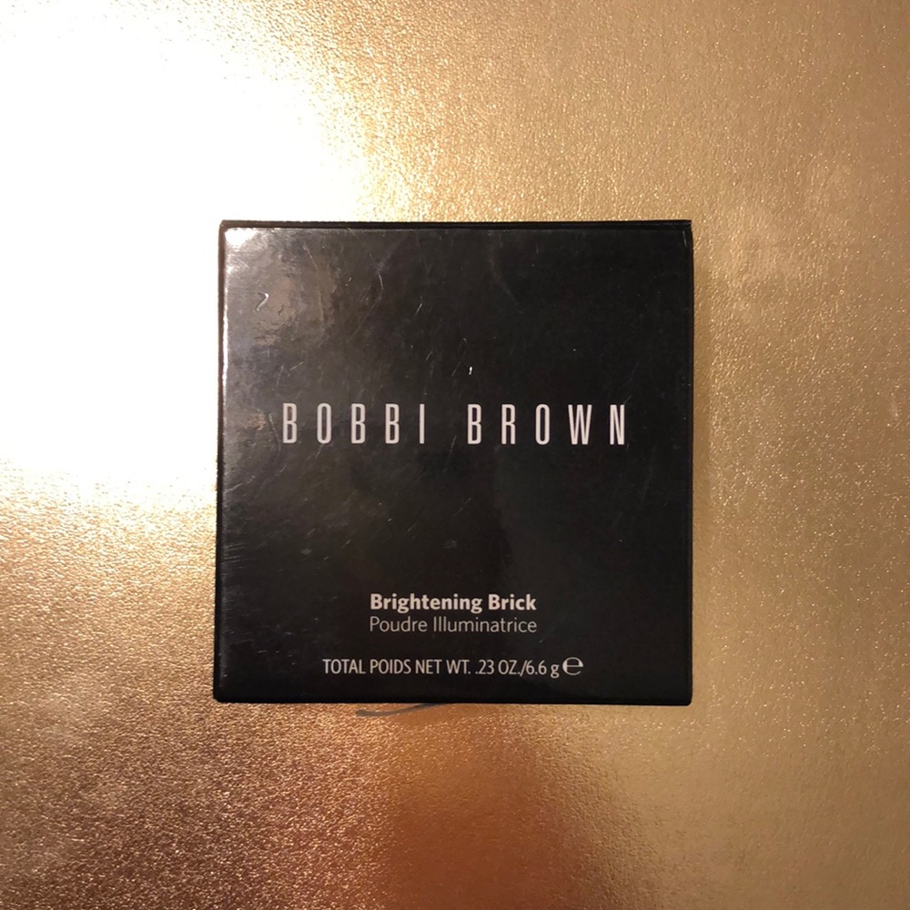 Bobbi Brown Brightening Brick